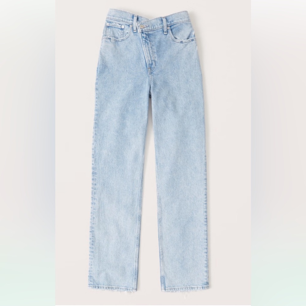 Abercrombie & Fitch 90’s Ultra High Rise Straight Jeans (XS)